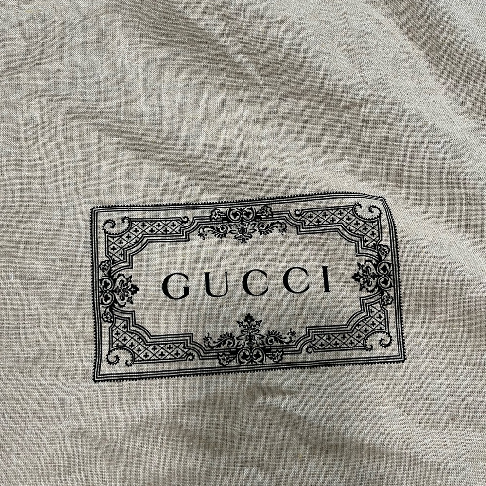 Authentic Gucci - Picture 4 of 4